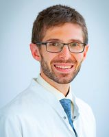 Dr. Benjamin Novakhov